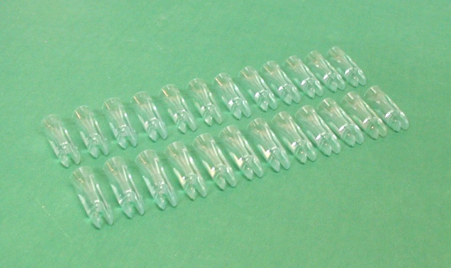 AAE Arizona Archery Enterprises PlastiNocks Arrow Nocks - 1/4" Crystal - 2 Dozen