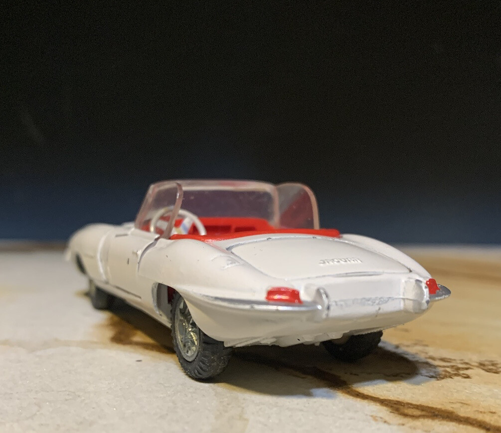 ミニカー TEKNO 926 JAGUAR E TYPE Tekno 926, Jaguar E-Type - Free Price Guide & Review