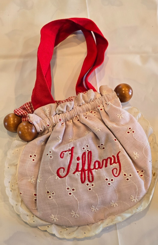 If your name is "Tiffany" we have your handmade purse and plaque - Picture 2 of 6