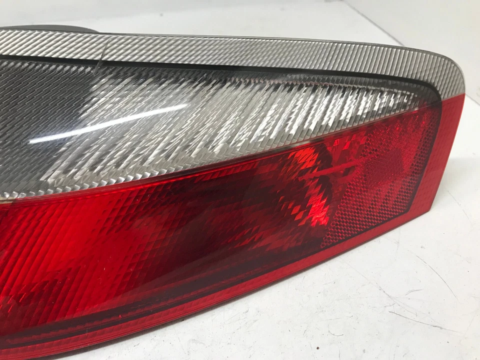 Tail Light RH Passenger 1999-2005 Porsche 911 99663149600 OEM Foto 2 de 4