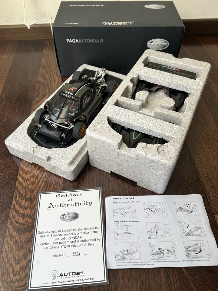 Pagani Zonda R Autoart Signature Carbon Fiber Pattern 78261 1:18 1/18 (2009) - Immagine 2 di 4