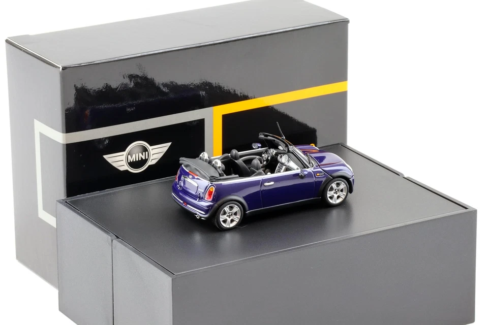 1:43 Minichamps Mini Cooper R52 Convertible black-eye-purple-met. DEALER VERSION - Bild 2 von 4