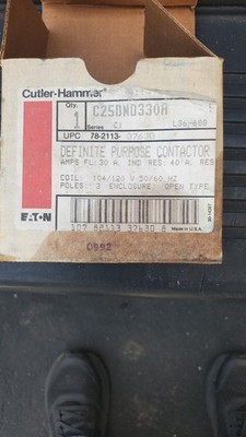 Eaton C25DND330A 3 Poles Definite Purpose Contactor