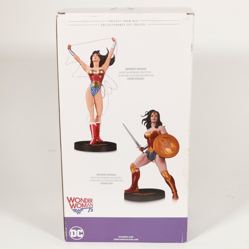 DC Designers Series - The Joker by Brian Bolland Statue - DC Comics - DC Direct - Picture 14 of 19