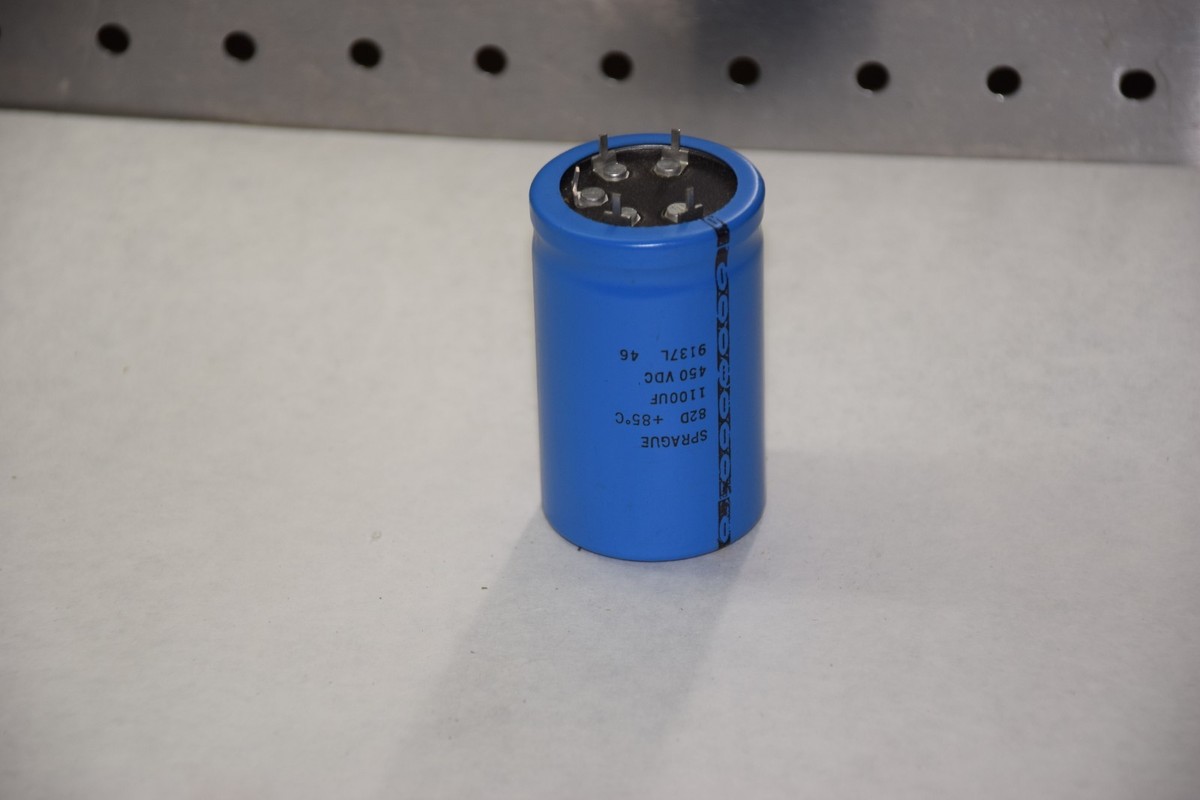 SPRAGUE 82D +85 DEGREE CELSIUS 1100uF 450VDC 9137L CAPACITOR