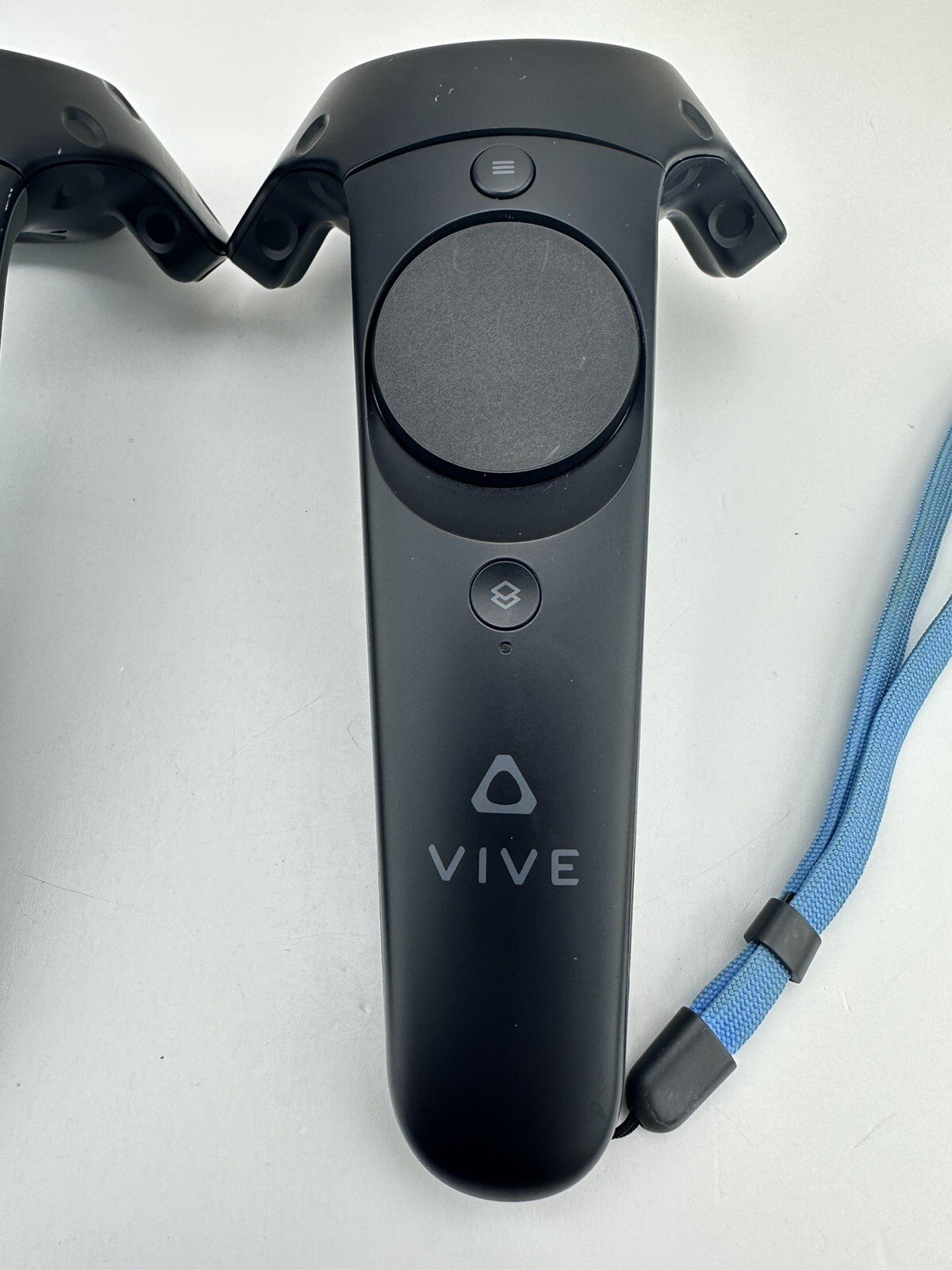 HTC Vive Virtual Reality VR Wand Controllers (2PR7100) Pair - No Chargers - Picture 3 of 10