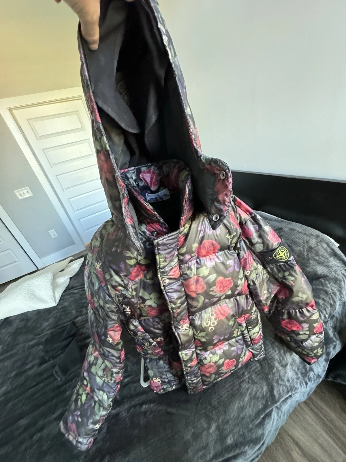 MEDIUM SUPREME STONE ISLAND LAMY COVER STAMPATO VESTE BOUFFANTE NOIRE M FW17