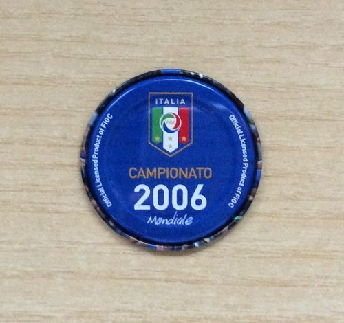 FIGURINE -DISCHETTI METALLICI DELLA NAZIONALE ITALIANA -CAMPIONI 2006 -CARREFOUR - Picture 2 of 2