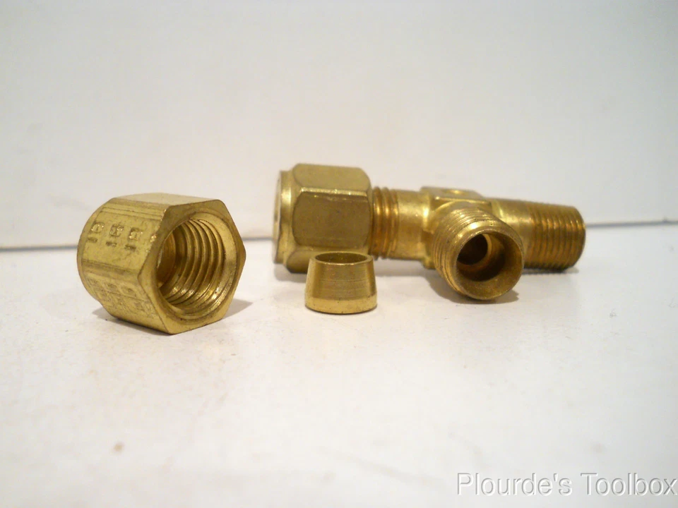 New Parker Brass 1/4" Tube x 1/4" CPI Tube x 1/8" NPT Male Run Tee, 4-2-4 RBZ-B - Image 4 of 4