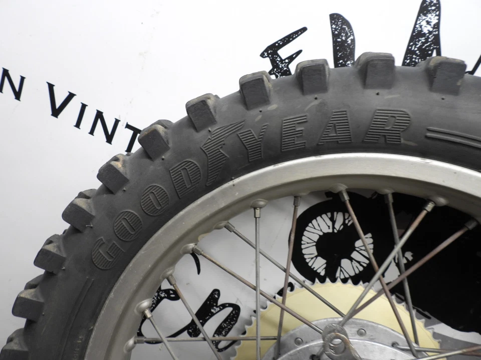 1975 Hodaka Super Rat roda traseira completa #38 2903 - Imagem 2 de 4