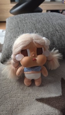 CRYBABY Vacation Mode On Series-Vinyl Plush Pendant - CHILLING ON THE BEACH