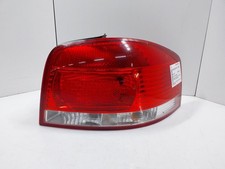 Audi A3 8P Bj. 2007 Heckleuchte Rückleuchte Rechts 3Türer 8P3945096