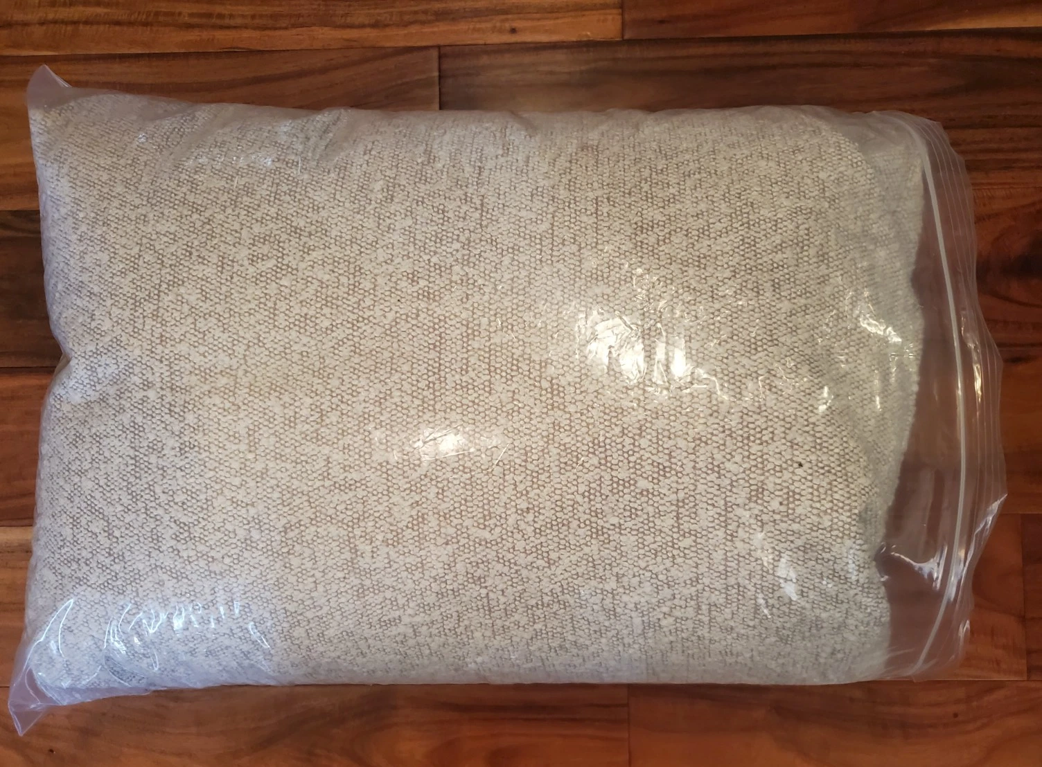 SAATVA Pet Dog Bed SMALL TAUPE BOUCLE #1 Comfort NWOT