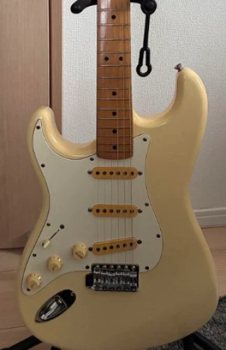 Fender Japan ST72-600L Left-Handed Stratocaster 1972 Reissue OWH J