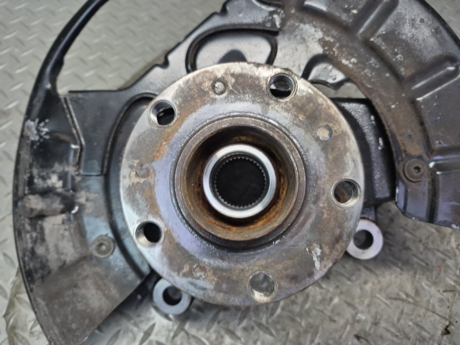 Bentley Continental GT 2003-2010 Front Left Hub bearing assembly