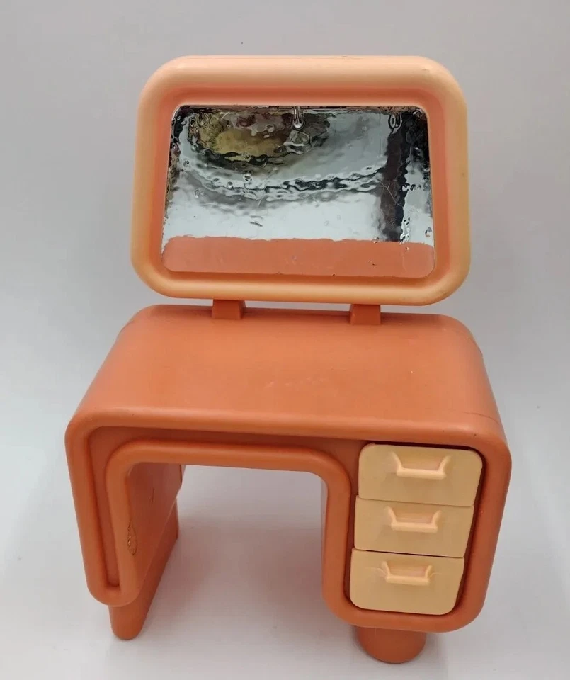 Vintage Barbie  Dream House Furniture Vanity Mirror Dresser - Image 2 of 4