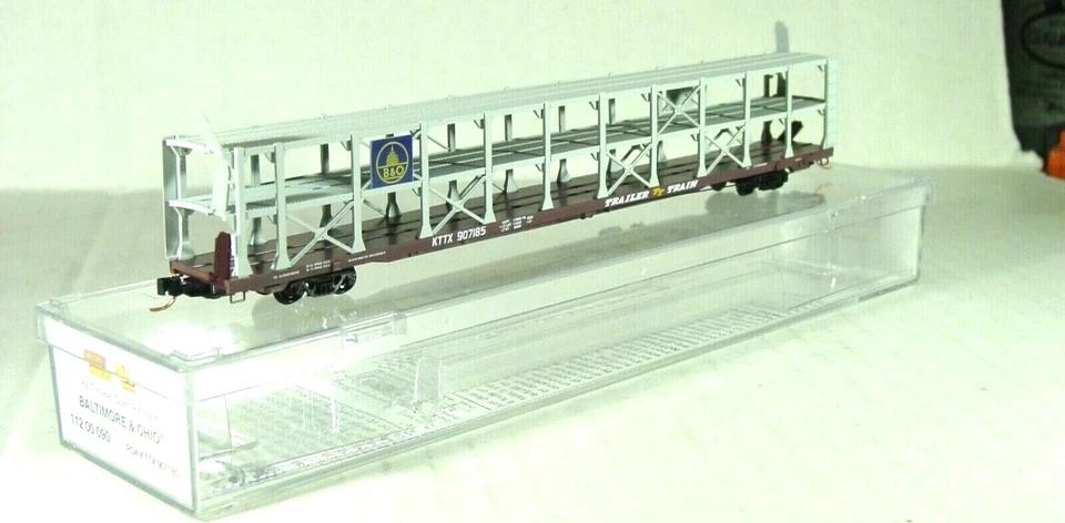 MICRO-TRAINS LINE N SCALE 89' TRI-LEVEL OPEN AUTORACK BALTIMORE & OHIO 11200090 - Image 3 of 3