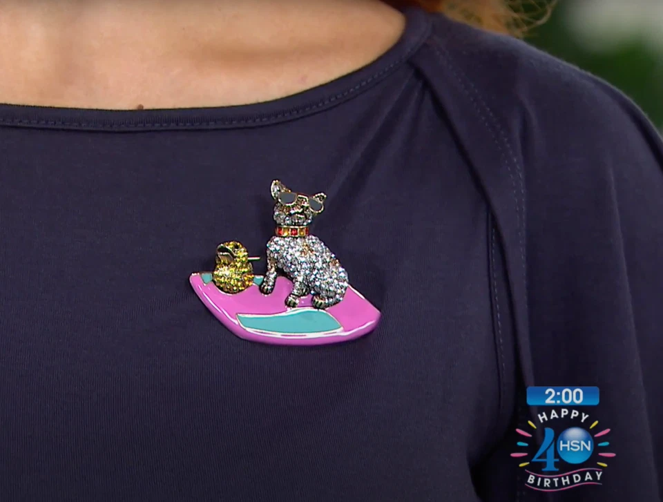 Prendedor de surf de verano HEIDI DAUS "Surf's Up" de cristal y esmalte para perros y patos - Nuevo en caja Foto 4 de 4