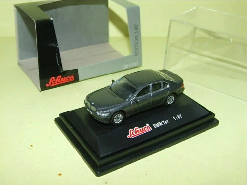 Véhicules miniatures gris Schuco BMW