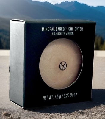 MINERAL BAKED HIGHLIGHTER by IL MAKIAGE HALO shade 0.26 Oz/7.5g BRAND NEW SEALED