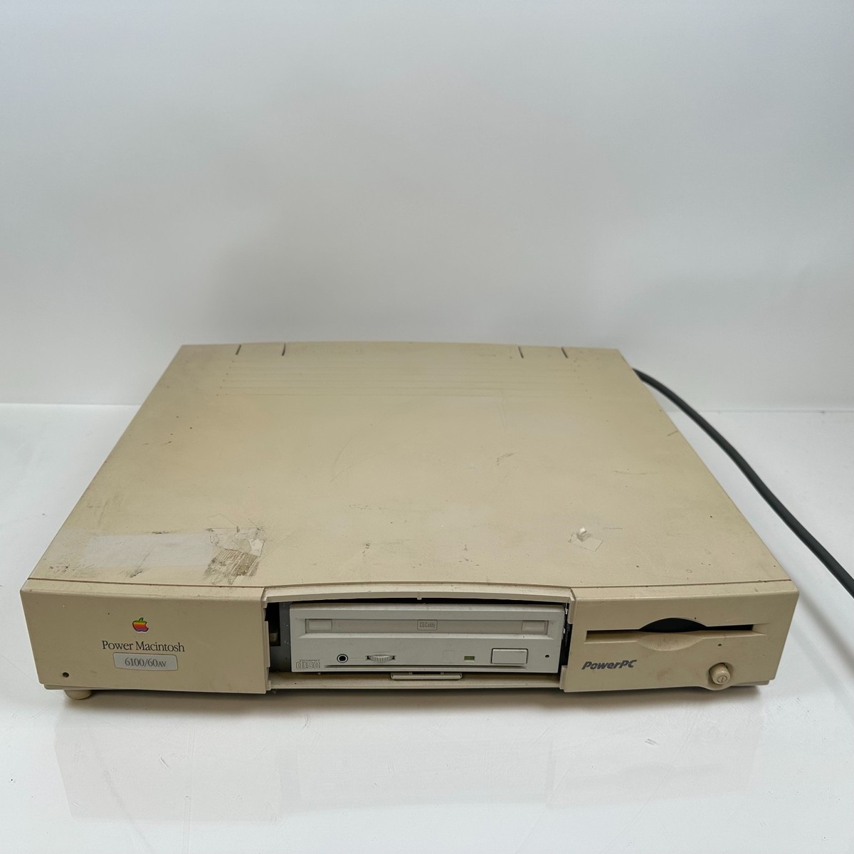 Vintage Apple Desktop Power Macintosh Performa 6116cd M1596 for