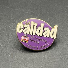Wendy’s Quality “La Calidad Es Nuestra Receta” Spanish Employee Lapel Hat Pin