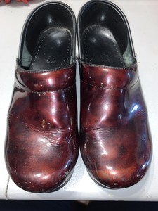 dansko size 38 clogs
