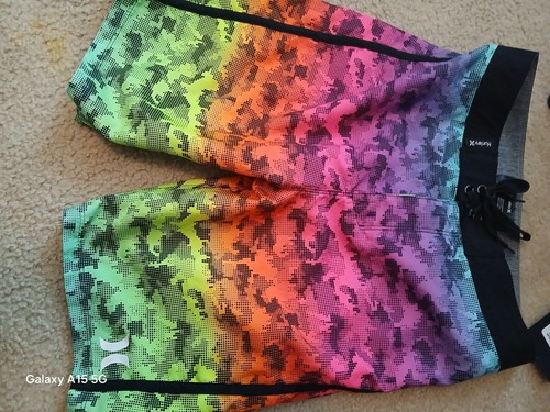 BOYS hURLEY SIZE 14 MULTI COLOR BOARD SHORTS NWT FREE SHIP - Picture 4 of 8