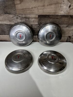 1972 - 1980 PONTIAC HUB CAP - P/N 488630 DOG DISH POVERTY CAP SER OF FOUR -DENTS