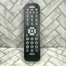 RCA RCR3273E Three Device Universal Remote Clean Tested Works SEE VIDEO
