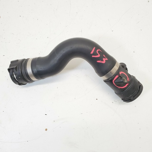 2014 2015 2016 BMW M235i ENGINE COOLER RADIATOR UPPER COOLANT HOSE PIPE
