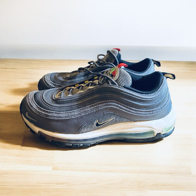 NIKE AIR MAX 97 EVOLUTION OF ICON GRAPHITE Men s 12US / Women s 13.5US