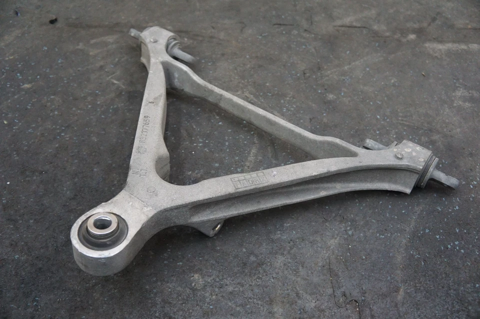 Передний левый или правый нижний рычаг управления поперечный рычаг 200940 Ferrari 360 Modena 2003 - Изображение 4 из 4