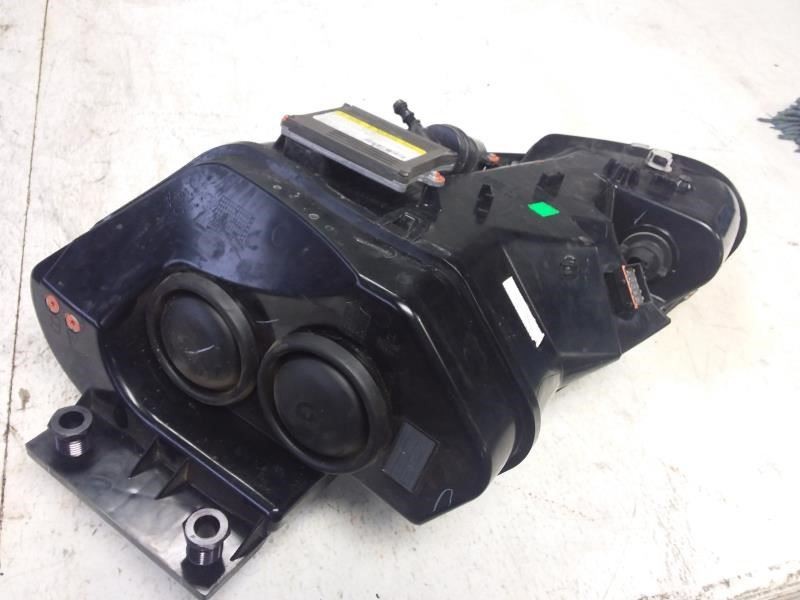 Aston Martin DB9 2006 RIGHT Headlight