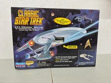 1995 Playmates Classic Star Trek U.S.S. Enterprise NCC-1701 New In Box Up1