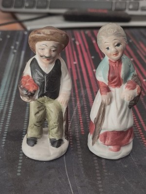 Vintage 70er Jahre Oma & Opa Bauernpaar 3 cm große Figuren - gut 