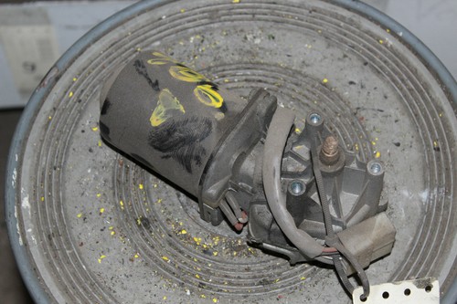 SCHEIBENWISCHERMOTOR * PEUGEOT * 106 * 53544102 *