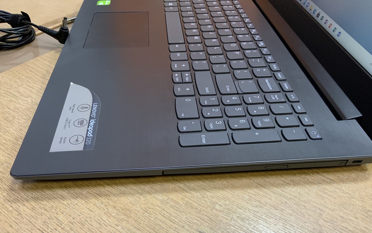 値下げ中】Lenovo ideapad 320-15IKB ノートパソコン 美品】office付