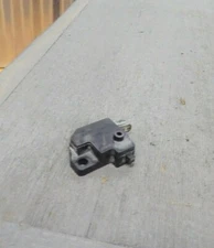 98-06 Suzuki Katana GSX750F GSX600F FRONT BRAKE LIGHT SWITCH 57460-14J02