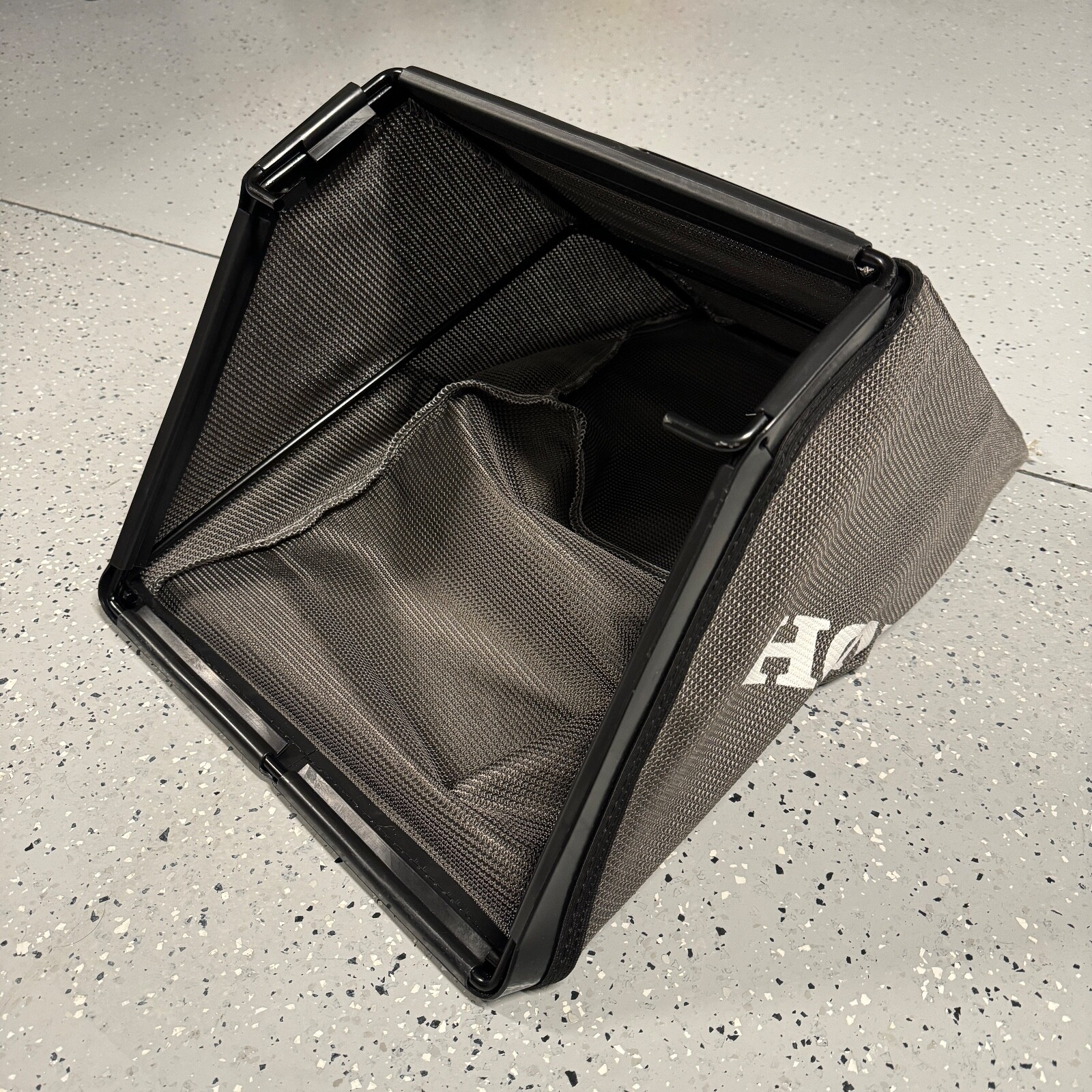 Honda Lawn Mower Grass Catcher Bag with Frame OEM 81320VR8N001 Black