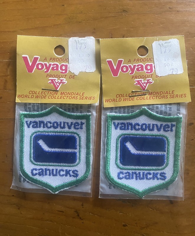 Lot Of 2) 1970s NHL HOCKEY CREST UNOPENED VANCOUVER CANUCKS PATCH, RARE VINTAGE