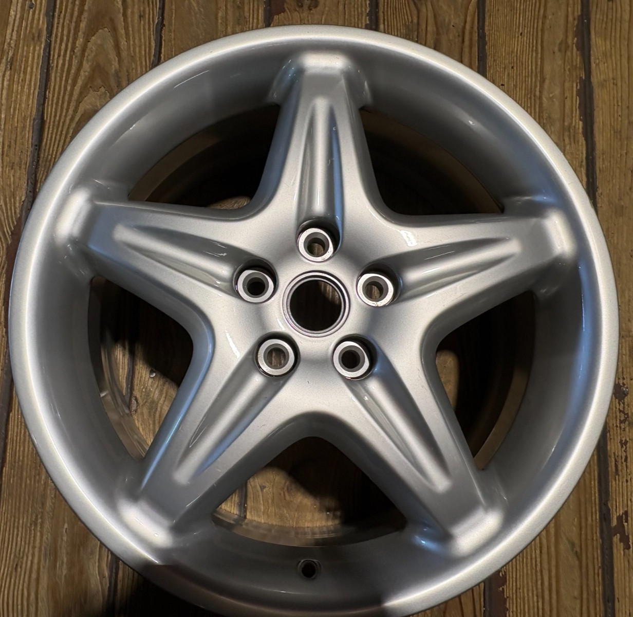 Ferrari F355 Front Wheel Silver