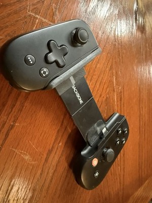Backbone One Mobile Gaming Controller Lightning, Gen 2, Black