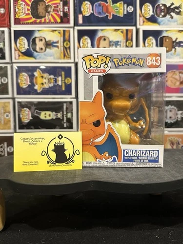 Funko Pop Pokémon - Charizard (843) / Minor Box Damage
