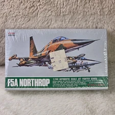 ARI 1:144 Scale F5A Northrop Authentic Jet Fighter Model Kit A392 100