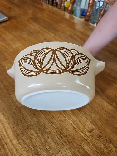 Vintage Pyrex Brown Woodland #475-B 2 1/2 QT Casserole Dish With Out Lid