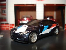 15 BMW M4 CUSTOM EDITION 2015 AUTO SPORTIVA 1/64 HW CUSTOM RUOTE E PNEUMATICI AGGIUNTI