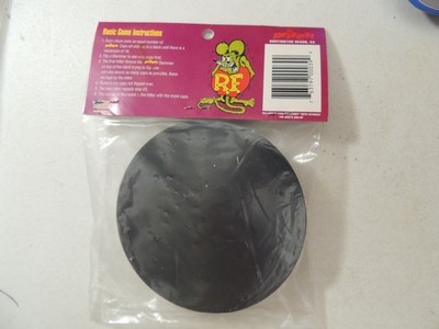 ED ROTH RAT FINK UNOPENED HANGER PACK VINTAGE POGS GAME BOARD