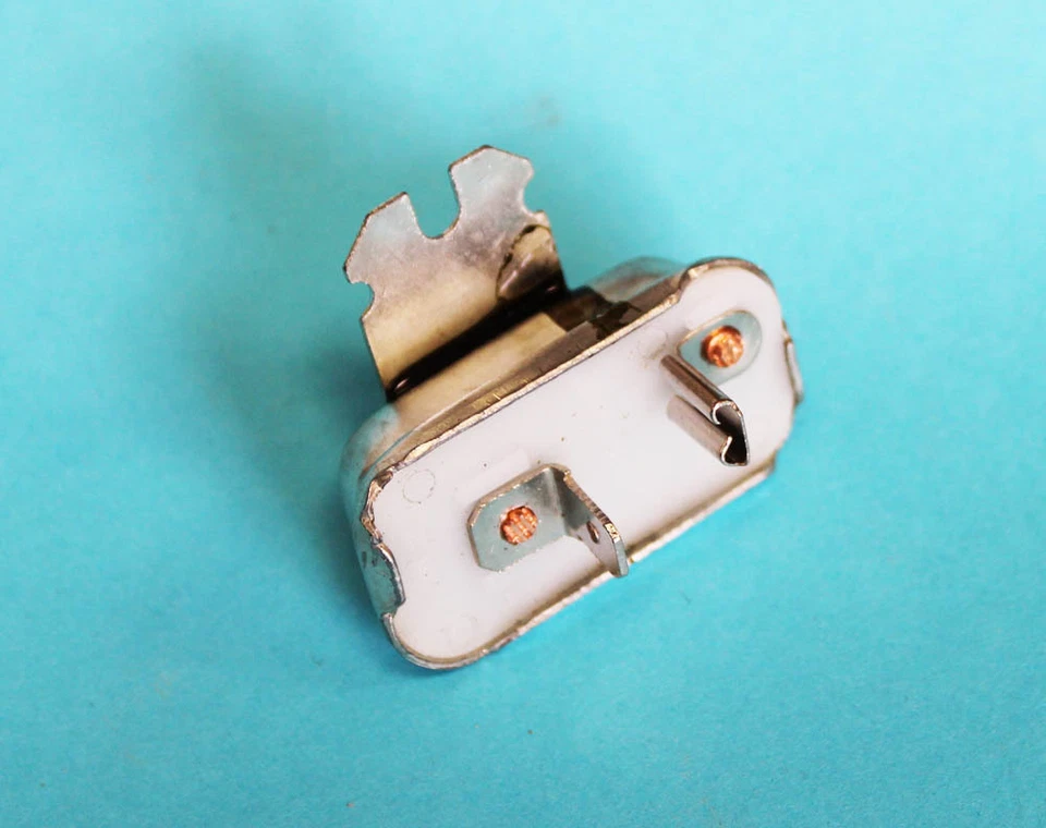 ¡NUEVO! Mustang 1965-1966 cuadro de instrumentos regulador de voltaje estado sólido Bronco Foto 4 de 4