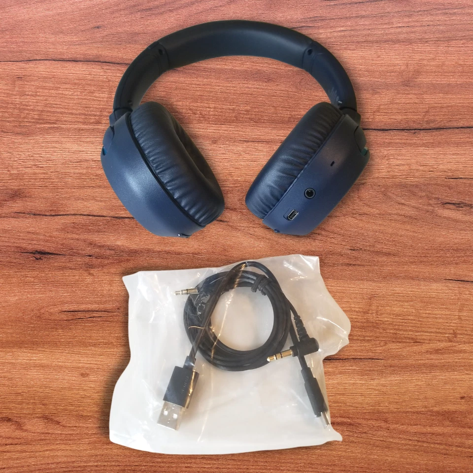 Auriculares de diadema inalámbricos sobre la oreja AZUL Sony WH-XB700l Foto 2 de 4